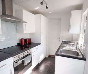 1, Grove Road *, Chichester - Photo 4