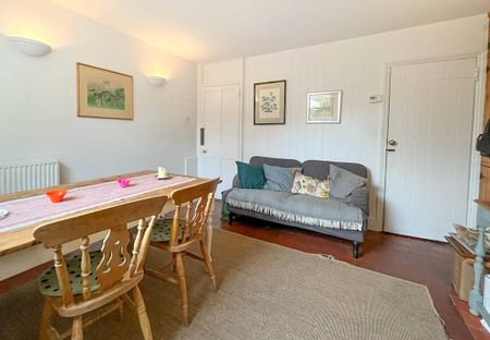 3 bedroom semi-detached house to rent - Photo 4