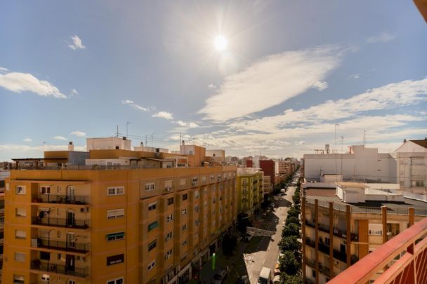 Spacious double room in Valencia - Photo 1