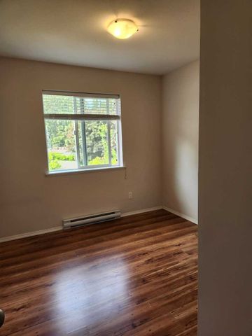 Townhomes close to walking trails (Campbell River) - Photo 2