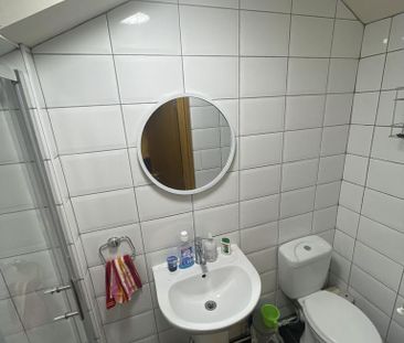 7 bedroom house share to rent - Photo 2