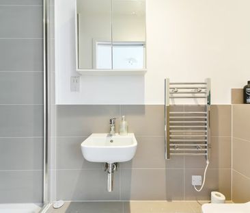 2 bedroom apartment - Photo 5