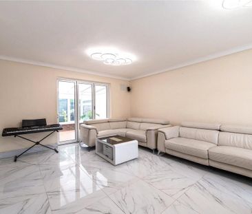 3 bedroom detached house to rent - Photo 5