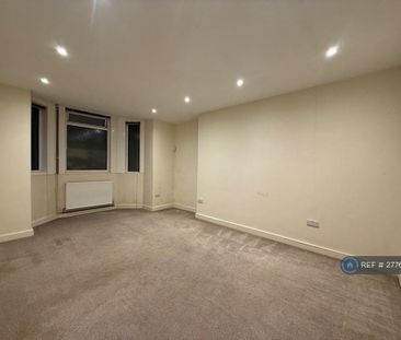 2 bedroom maisonette to rent - Photo 1