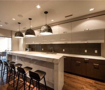 For Lease - 8 Mercer Street Unit# 810, Toronto, Ontario - Photo 2