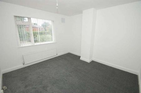 Allerton Grange Avenue, Leeds, LS17 - Photo 3