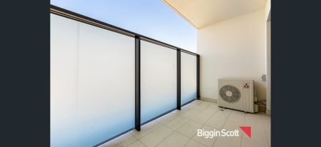 Modern Inner-City Living in the Heart of Richmond - Photo 2