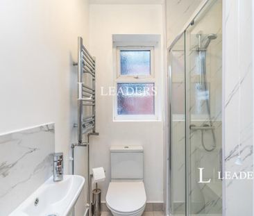 House share to rent - Photo 4