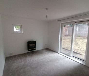 3 Bed Semi-Detached House, Randall Place, S2 - Photo 1