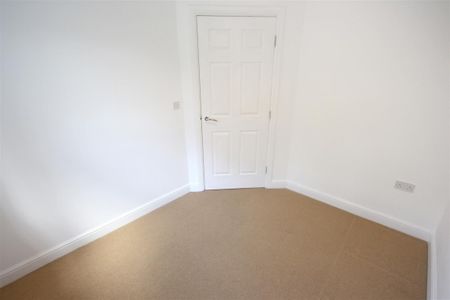 2 Bedroom Flat/Apartment To Let - Photo 2