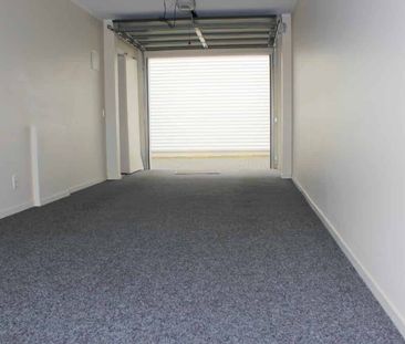 Convenient and low maintenace! - Photo 2