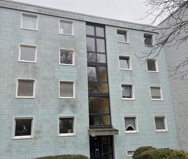 Sanierte 3 Zimmer Wohnung Niederursel mit neuem Bad - Foto 1