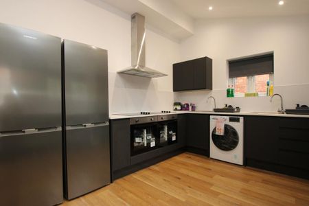 1 bedroom in a house share to rent - Photo 5