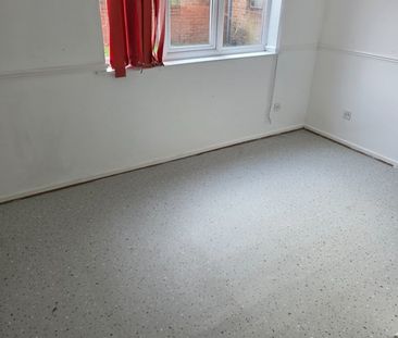 1 Bed Flat, Lees St, B18 - Photo 6