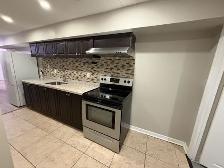For Lease - 25 Portstewart Crescent, Brampton, Ontario - Photo 5