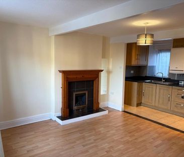 2 bedroom cottage to rent - Photo 1