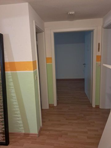 Vielseitig nutzbare 3-Zi. Einheit Ideal als Büro, oder Wohnung - Photo 2