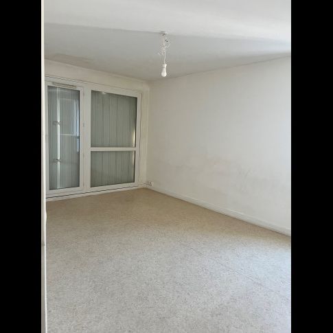 Location Appartement 2 pièces 48 m² Tremblay-en-France - Photo 1