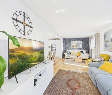 3 bedroom detached house to rent - Photo 2