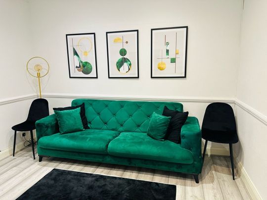 4 Bed Terraced House, Silverleigh Road, CR7 - Photo 1