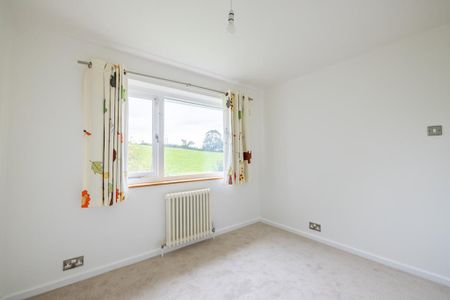 3 bedroom detached house to rent - Photo 4