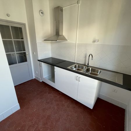 Appartement 54.3 m² - 3 Pièces - Nîmes (30000) - Photo 4