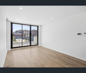Brand New Spacious 1 Bedroom Apartment with Oversized Balcony - Photo 1