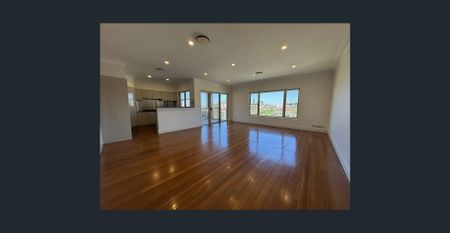 In time for NYE Fireworks - Photo 2