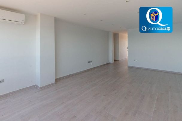 Piso de alquiler en Cabo de las Huertas - Photo 1