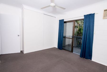 CHARMING TWO BEDROOM TOWNHOUSE ON CITY FRINGE - Photo 5