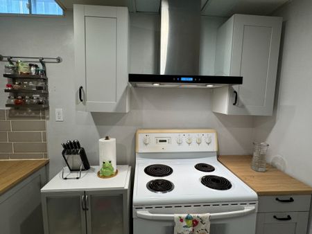 For Lease - 3200 Osbourne Road Unit# Basement, Mississauga, Ontario - Photo 4