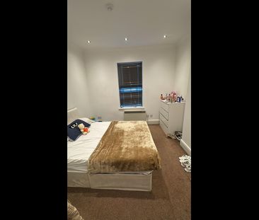 Room in a Shared Flat, Tooting London, SW17 - Photo 5