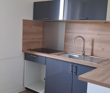 APPARTEMENT T3 - LAVAL - Photo 4