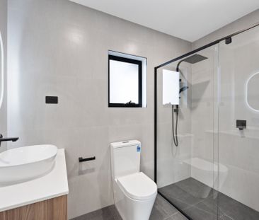 Stylish Townhouse in Superb Location - Photo 6