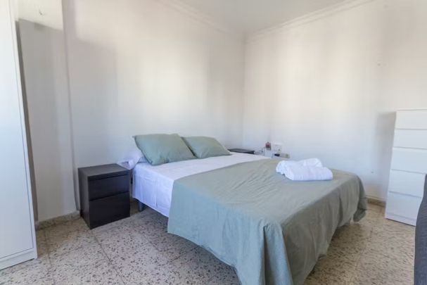 Calle Manuel de Falla, Málaga, Andalusia 29004 - Photo 1