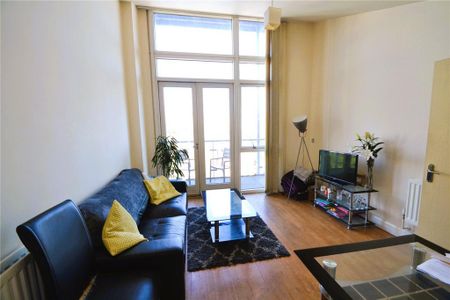 2 bedroom flat to rent - Photo 3