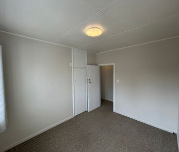 Spacious Home with Parkings - Photo 5