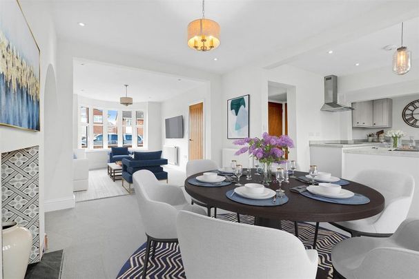 4 bedroom semi-detached house to rent - Photo 1