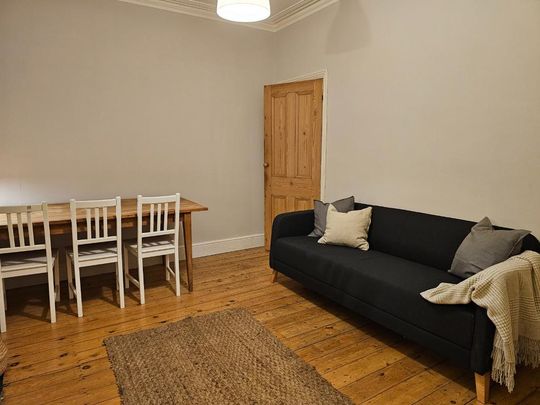 4 bedroom semi-detached house to rent - Photo 1