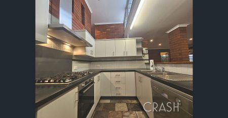 Beautiful Family Home in Willeton! - Photo 5