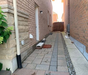 For Lease - 18 Dillon Drive Unit# Basement, Brampton, Ontario - Photo 5