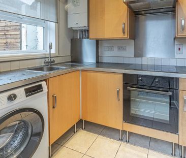 2 bedroom terraced house to rent - Photo 6