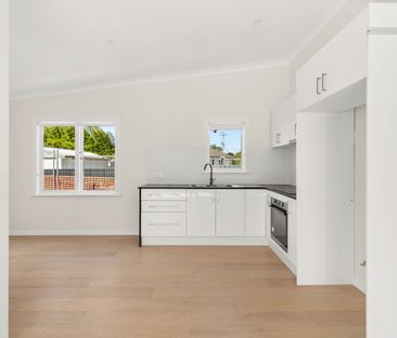 80 Coral Crescent, Gateshead NSW 2290 - House For Rent | Domain - Photo 5