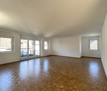 Large 4.5-room apartment in the city center with balcony - Photo 3