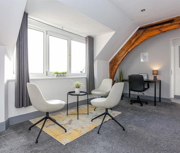 1 bedroom in a house share to rent - Photo 3