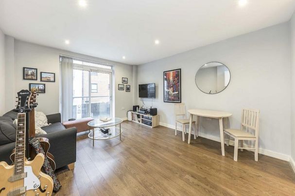 1 bedroom flat to rent - Photo 1