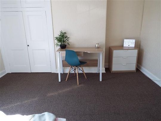 5 bedroom terraced house to rent - Photo 1