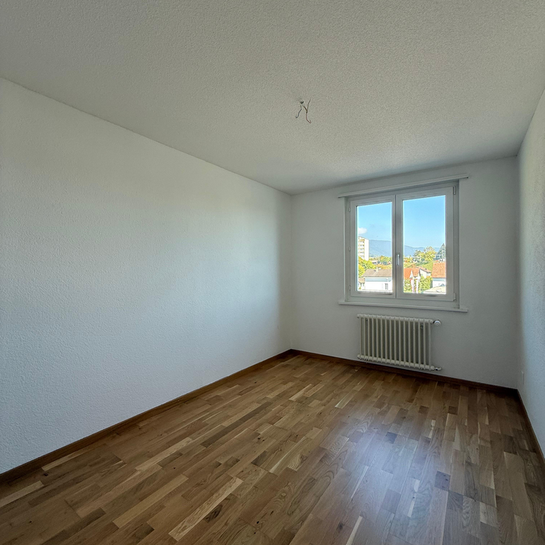 Moderne 3.5-Zimmerwohnung im 3. Stock mit zwei Balkonen - Photo 1