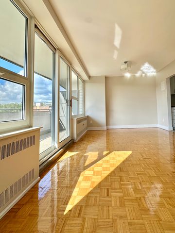 For Lease - 10 Shallmar Boulevard Unit# 501, Toronto, Ontario - Photo 2