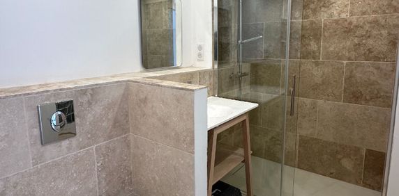 Location Appartement 1 pièce 23m² - Photo 2